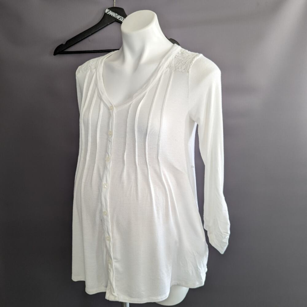 Motherhood Maternity White Lace detail top Size Small